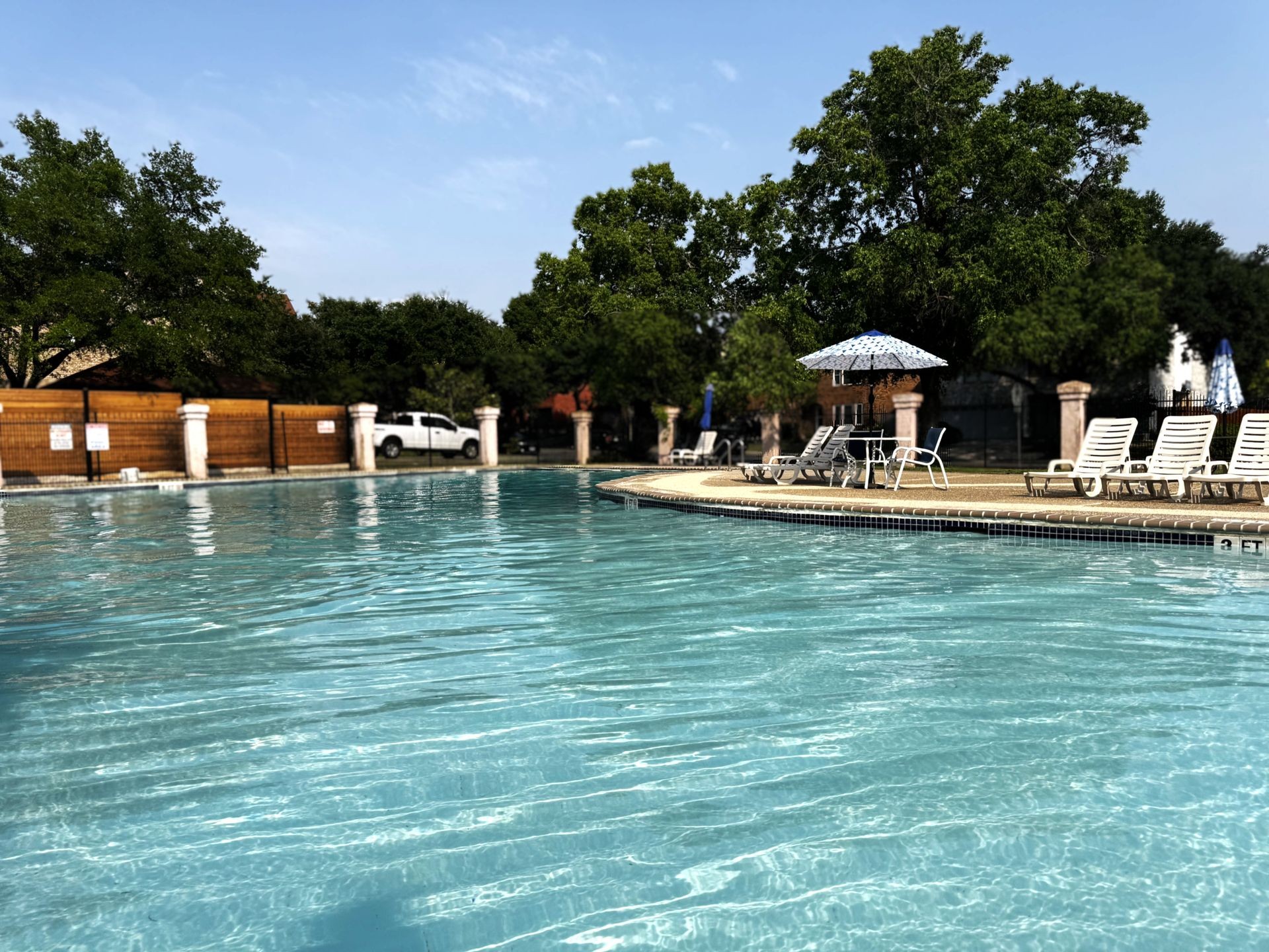Eden Roc HOA Amenities Help